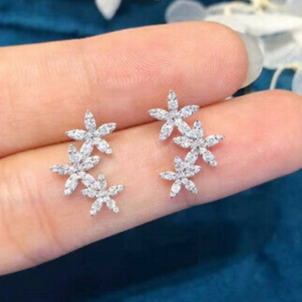 New 925 Sterling silver diamond stone earrings